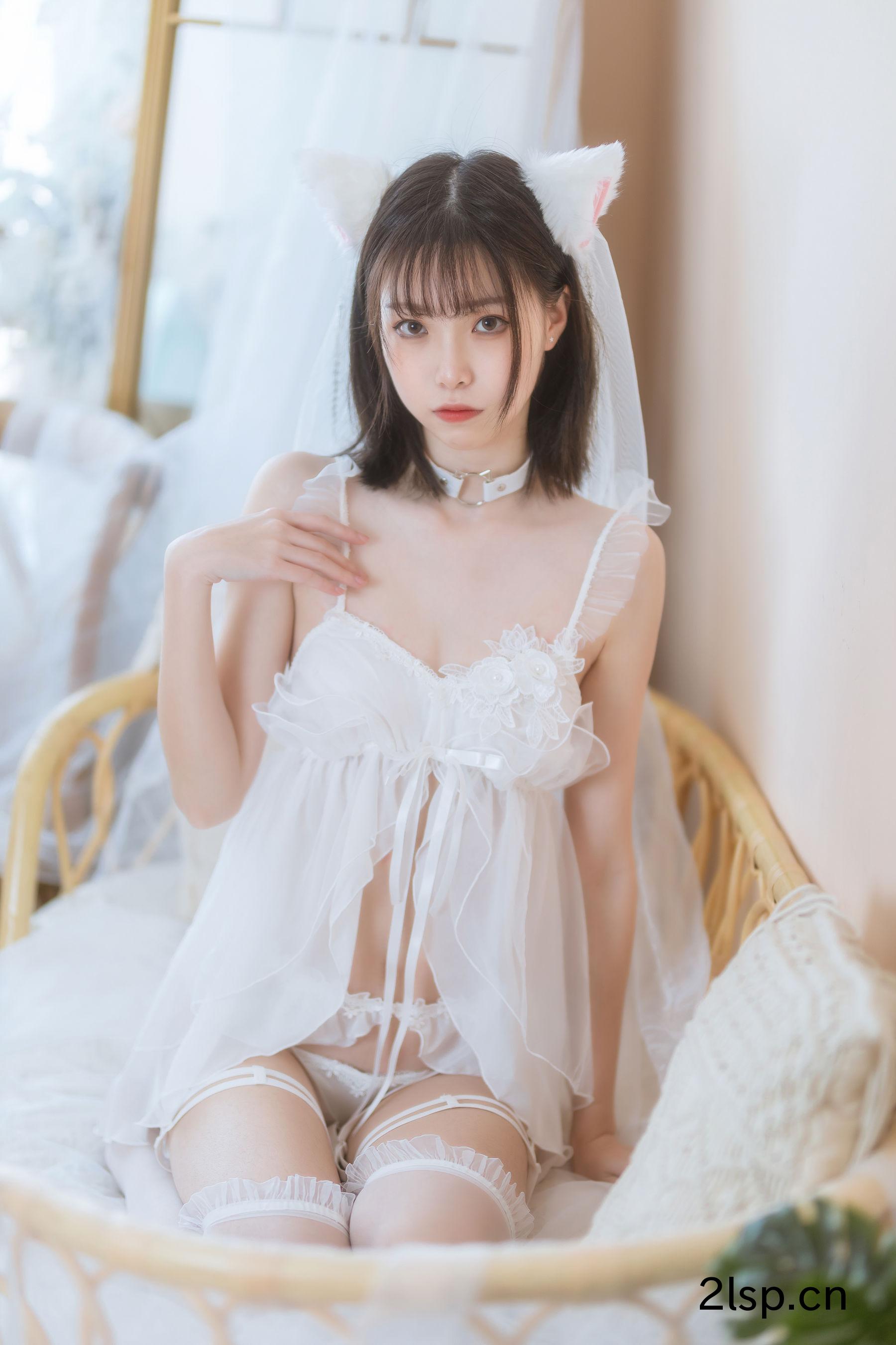 [福利COS]许岚-少女白色裙